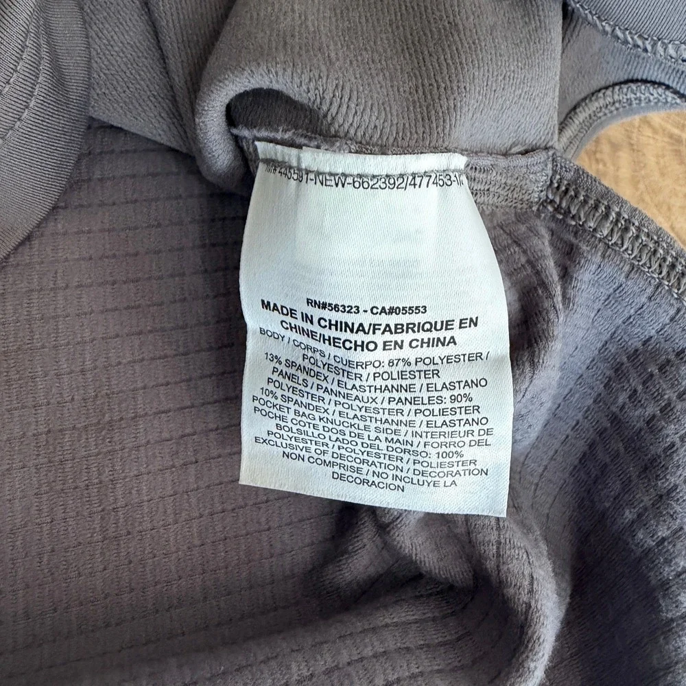 Nike Dri-FIT‎ Training Shirt Mens M Gray Waffle Knit Long Sleeve Kangaroo Pocket